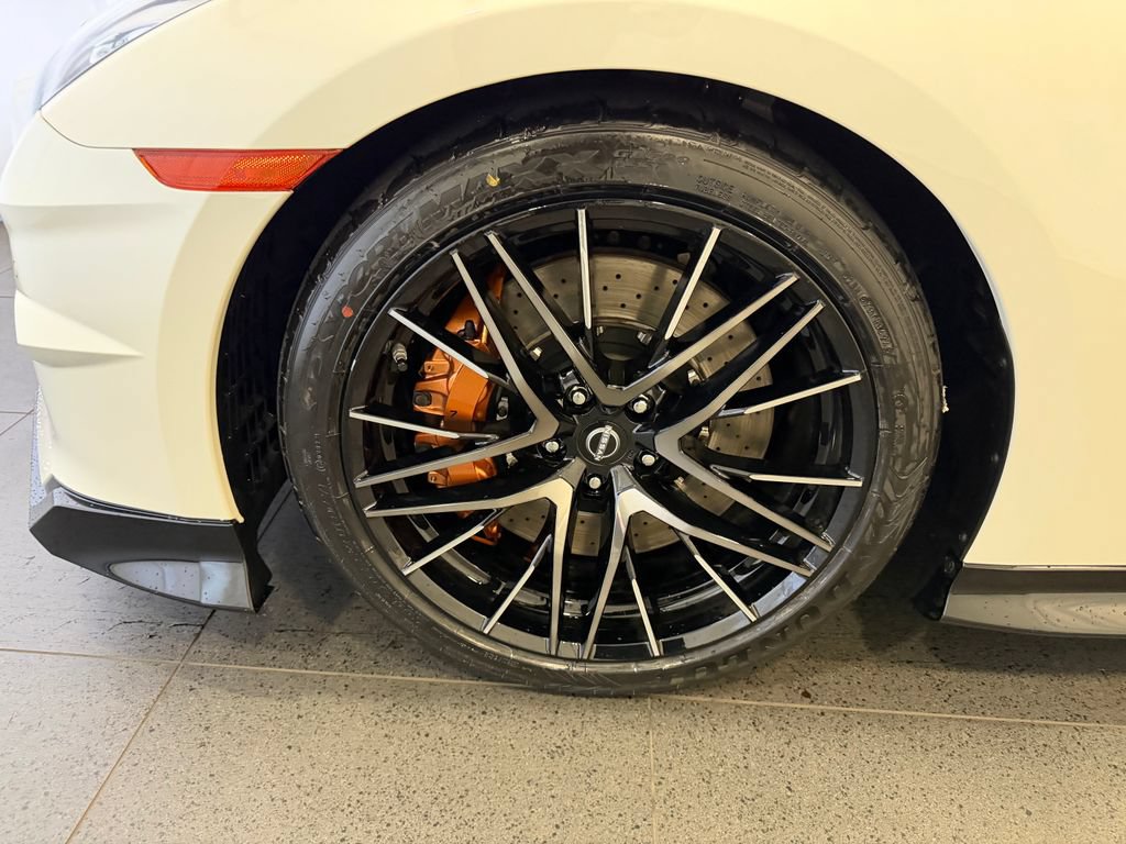Used 2024 Nissan GT-R Premium w/ Floor Mat Package AWD/4WD image 11