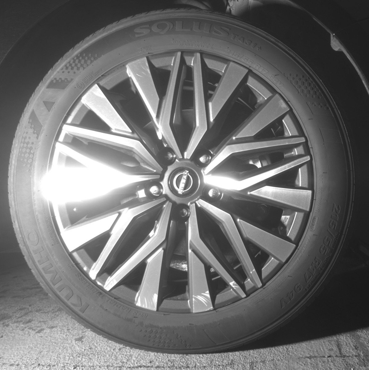 Used 2025 Nissan Altima 2.5 SV FWD image 13