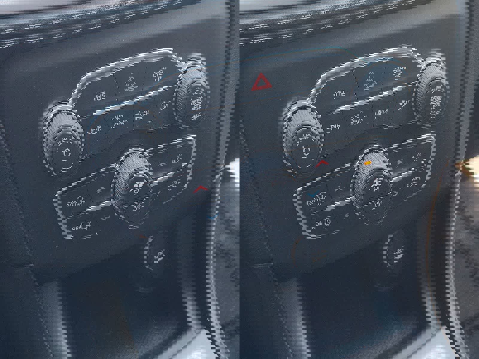 Used 2023 Dodge Charger R/T w/ Plus Group image 18