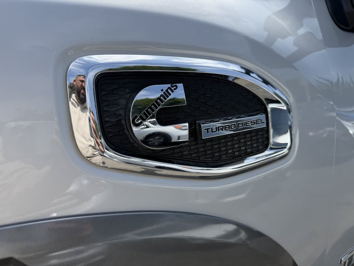 Used 2016 Nissan Titan PRO-4X AWD/4WD image 8