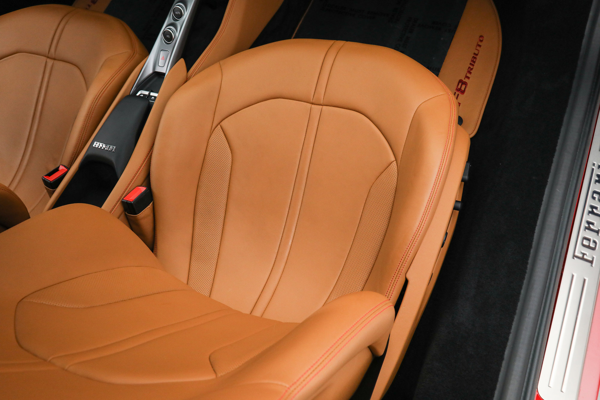 Certified 2021 Ferrari F8 Tributo RWD image 24