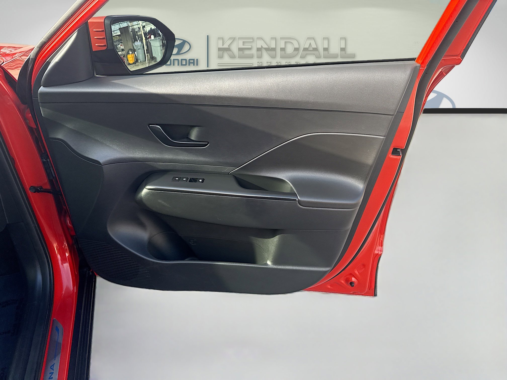 Used 2025 Hyundai Kona SEL image 29