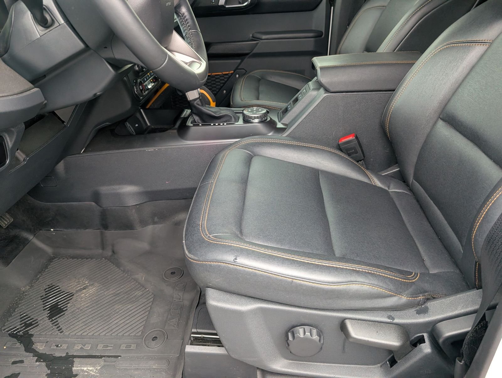 Used 2024 Ford Bronco Badlands AWD/4WD image 15