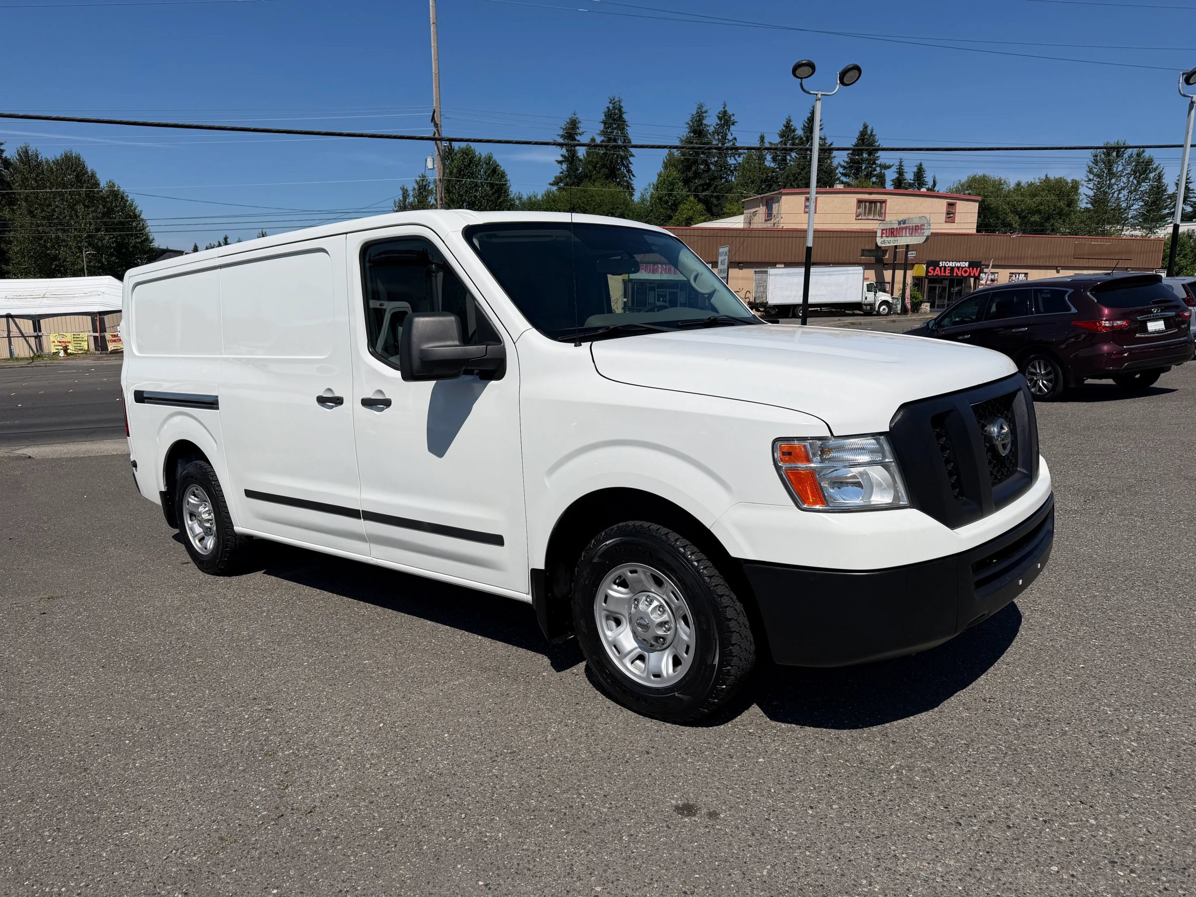 Used 2016 Nissan NV 1500 SV RWD image 3