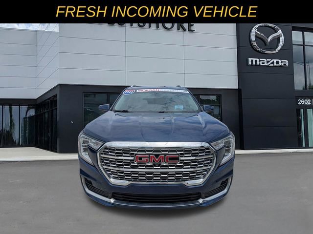 Used 2023 GMC Terrain Denali w/ Denali Premium Package AWD/4WD image 8