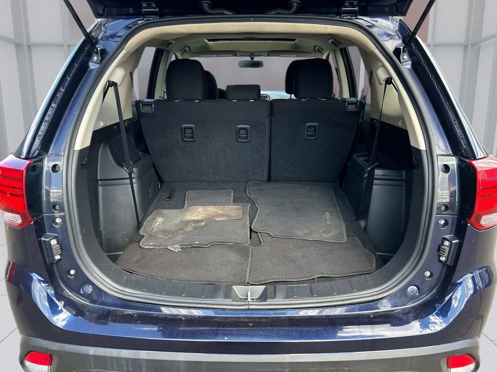 Used 2016 Mitsubishi Outlander AWD image 15