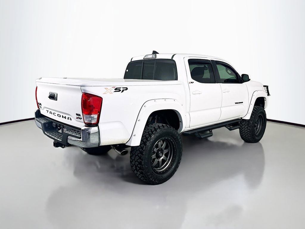 Used 2017 Toyota Tacoma SR5 w/ Tow Package AWD/4WD image 7
