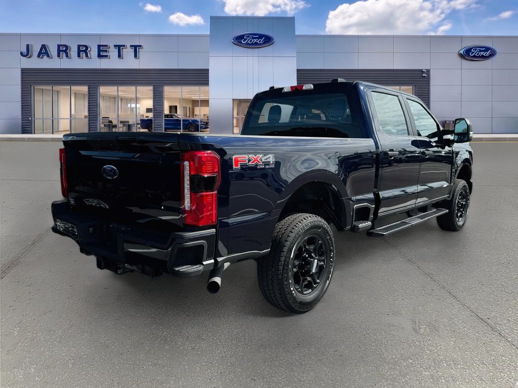 Used 2024 Ford F250 XL w/ STX Appearance Package AWD/4WD image 4