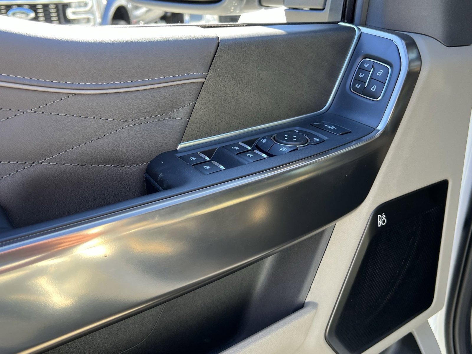 New 2026 Ford F350 Platinum w/ Platinum Plus Package image 15