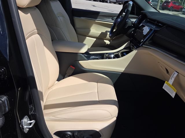 New 2027 Jeep Grand Cherokee L Limited w/ Technology Group II RWD image 17