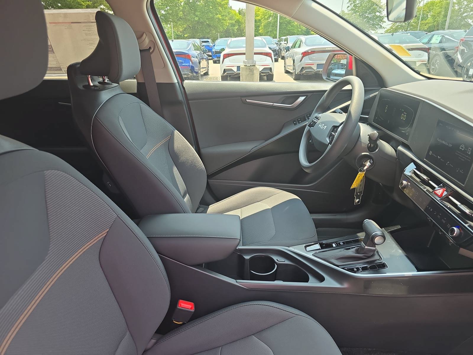 New 2026 Kia Niro LX FWD image 10