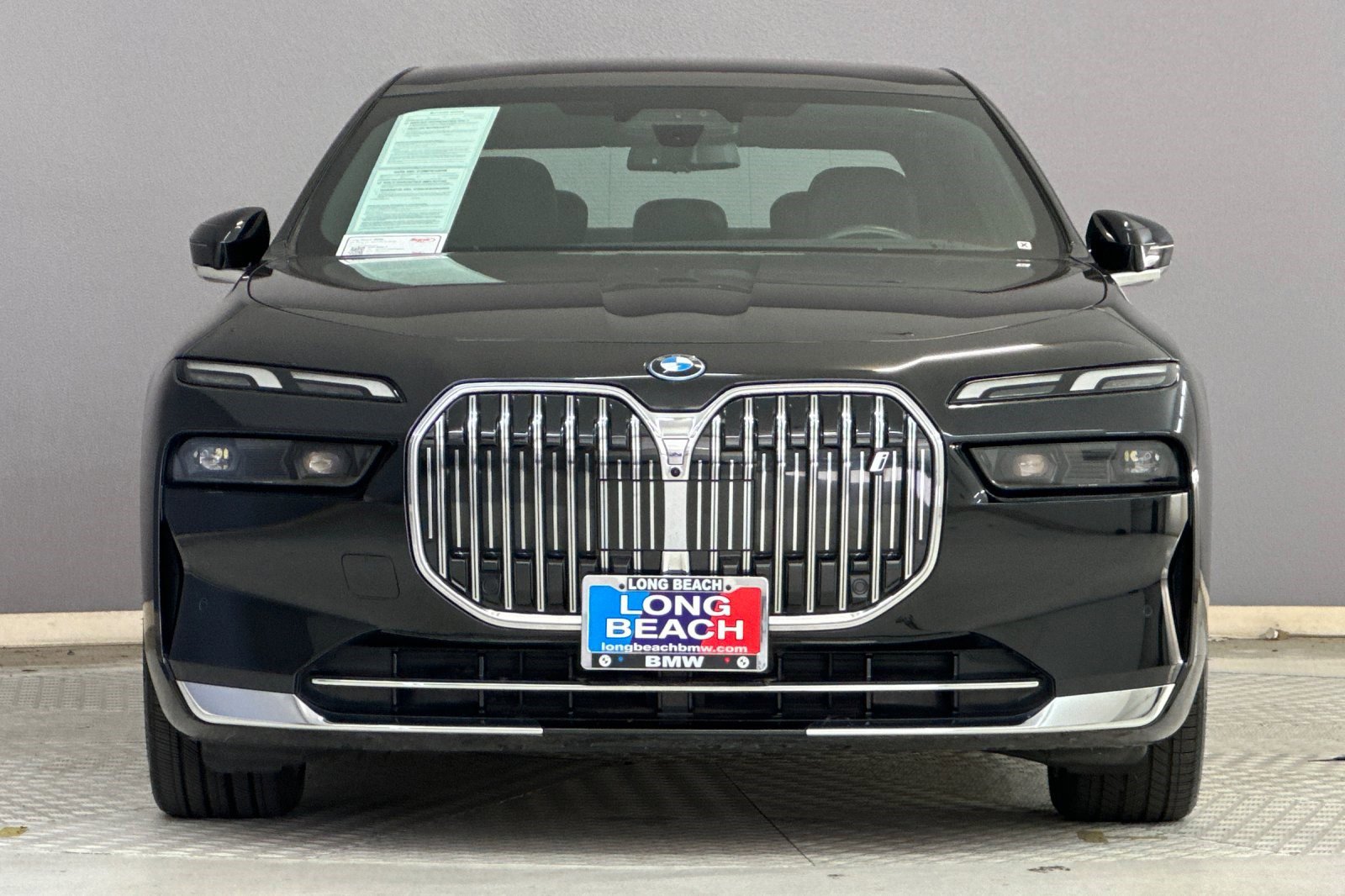 Certified 2024 BMW i7 xDrive60 AWD/4WD image 5