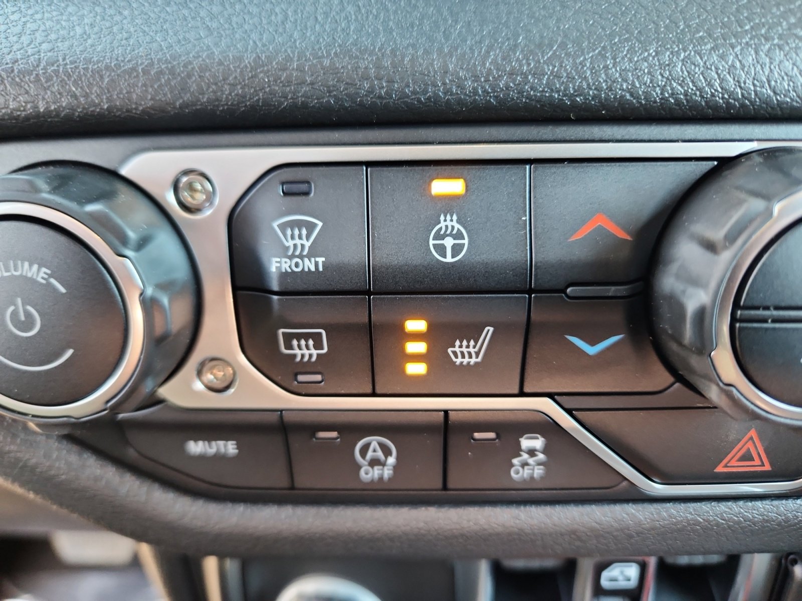 New 2025 Jeep Gladiator Willys AWD/4WD image 34