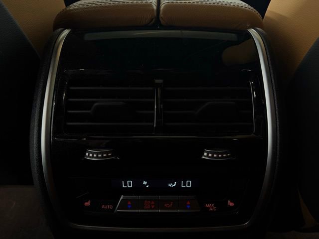 Used 2021 BMW X5 M50i w/ Premium Package image 20