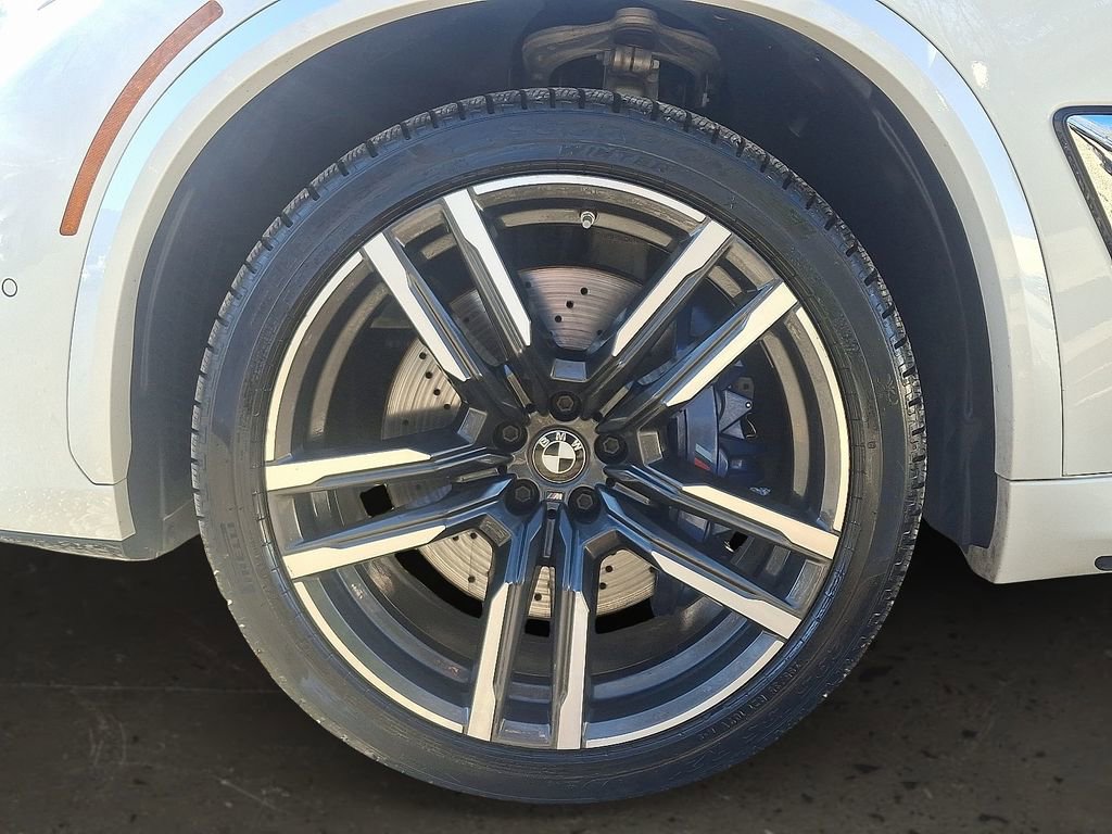 Used 2021 BMW X5 M w/ Executive Package image 9