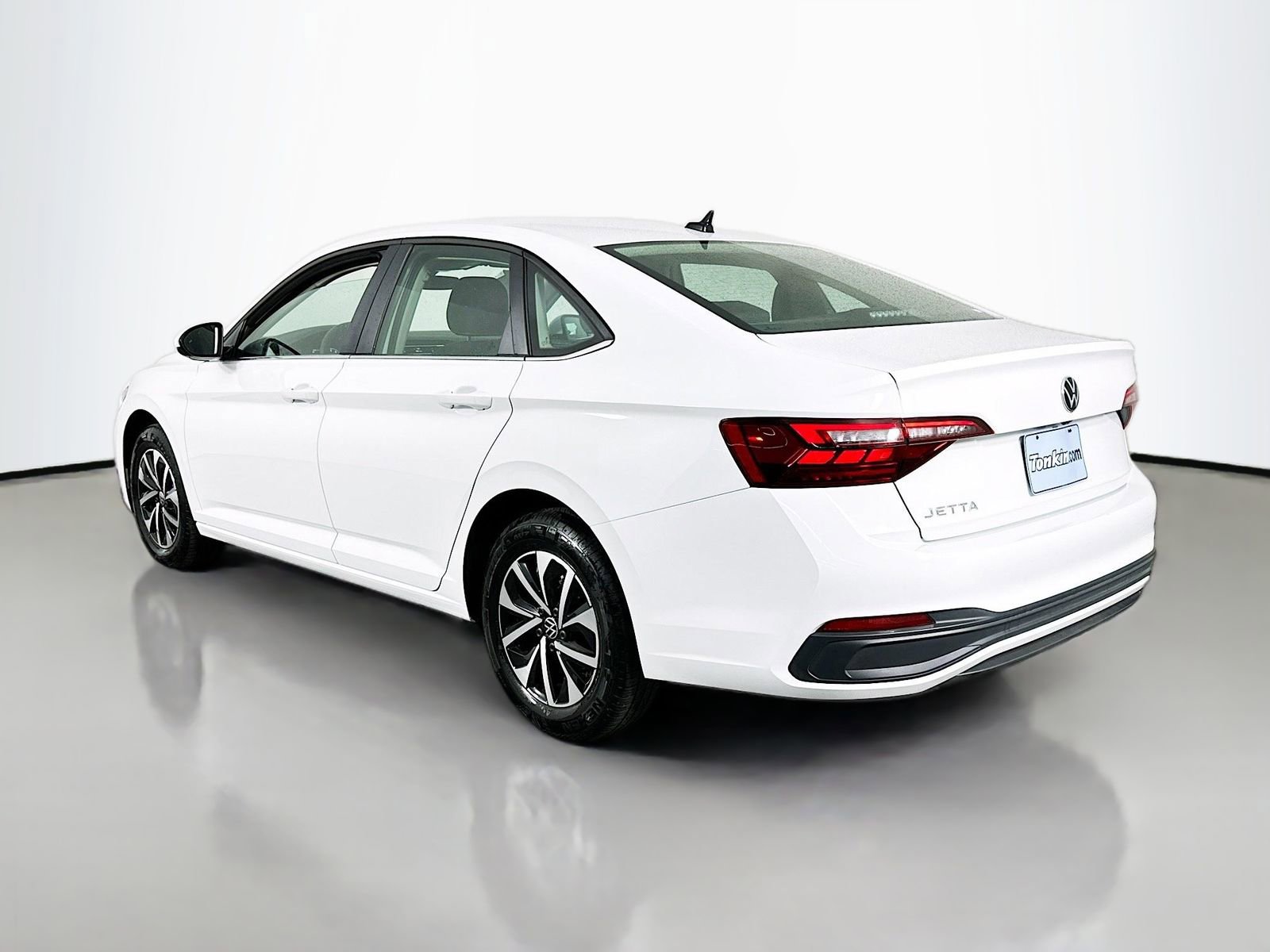 Used 2024 Volkswagen Jetta S FWD image 5