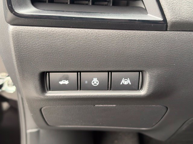 New 2027 Nissan Sentra SR w/ SR Premium Package FWD image 25