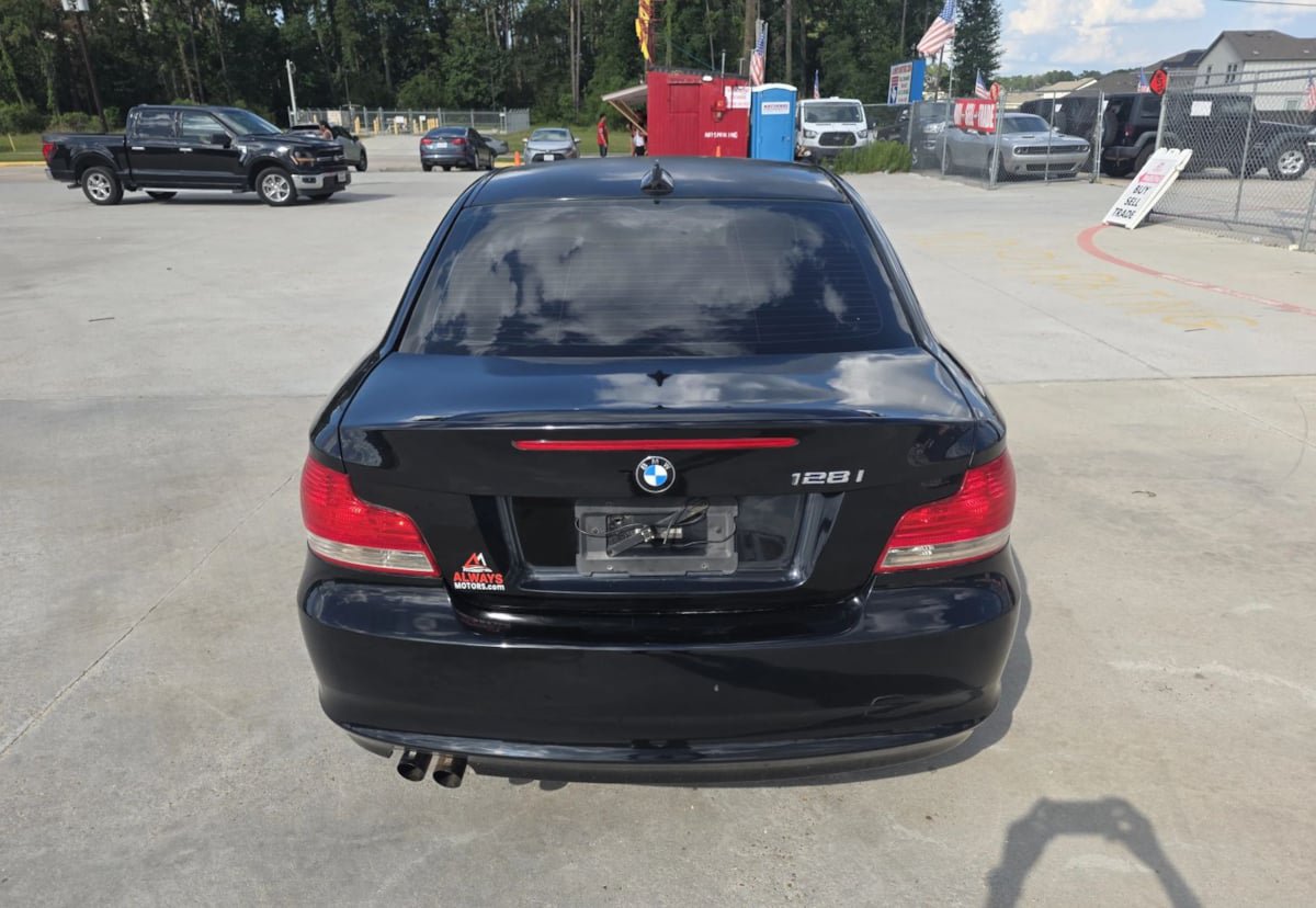 Used 2011 BMW 128i Coupe RWD image 14