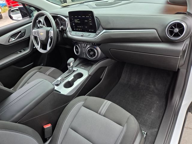 Used 2024 Chevrolet Blazer LT w/ Convenience Package FWD image 16
