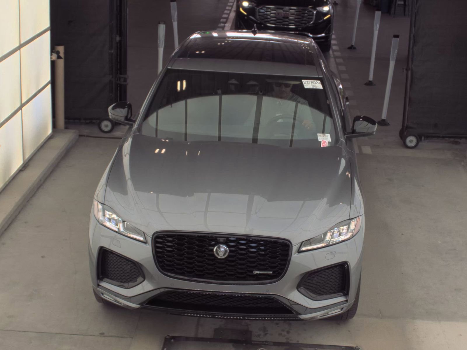 Used 2025 Jaguar F-PACE R-Dynamic S image 2