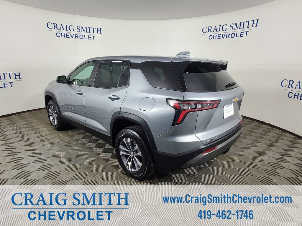 Used 2025 Chevrolet Equinox LT FWD image 3