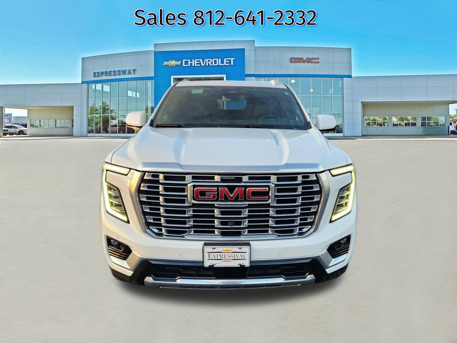 Used 2025 GMC Yukon XL Denali image 2
