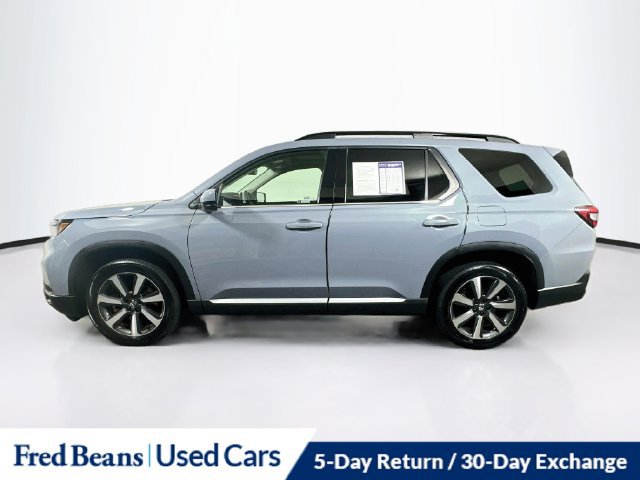 Used 2023 Honda Pilot Touring image 7