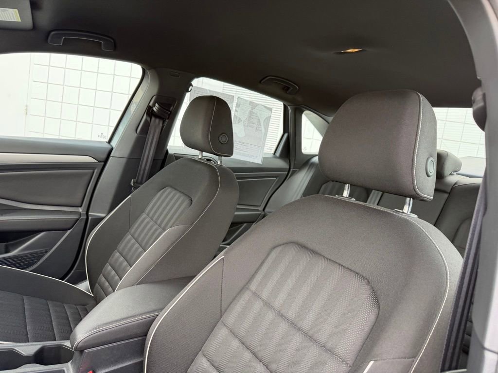 Used 2024 Volkswagen Jetta Sport image 18