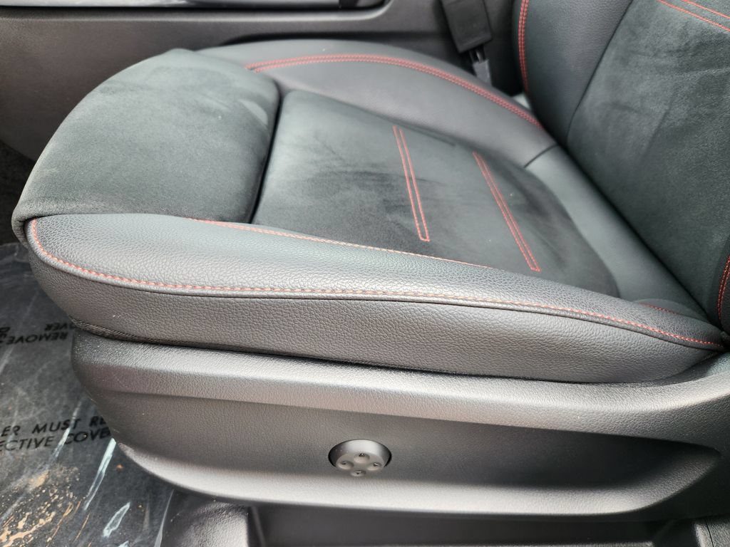 Certified 2025 Mercedes-Benz GLA 250 4MATIC image 23
