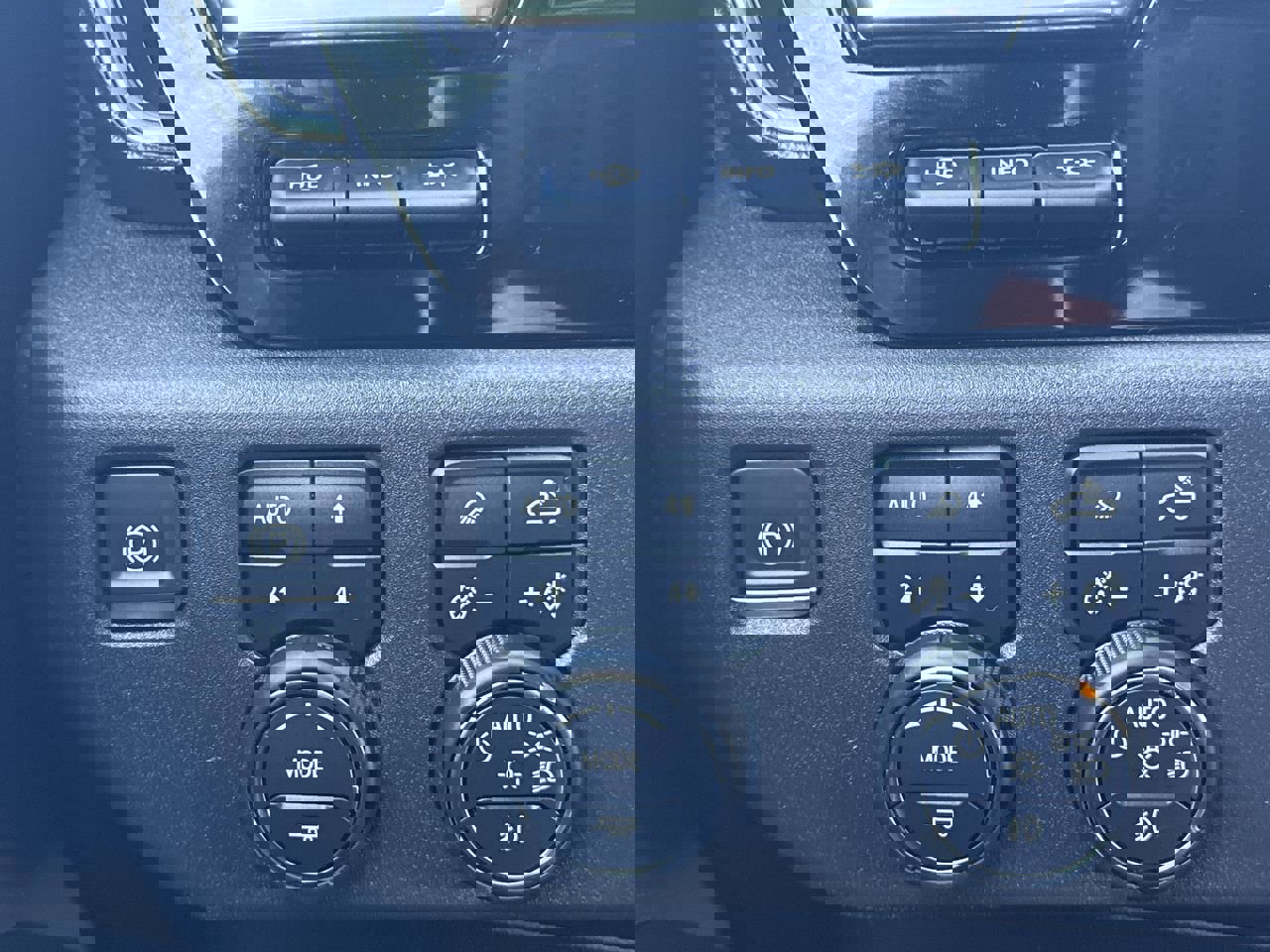 Used 2022 Chevrolet Silverado 1500 LTZ w/ LTZ Premium Package image 16