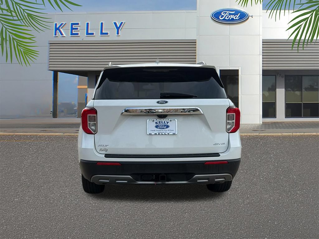 Used 2021 Ford Explorer XLT w/ Equipment Group 202A AWD/4WD image 4