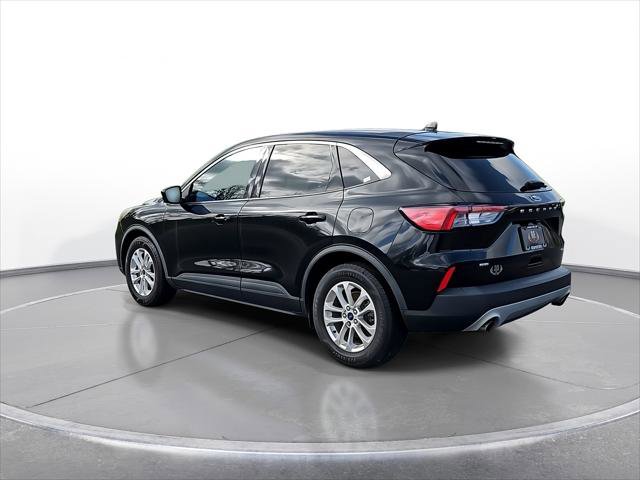 Used 2020 Ford Escape SE image 6