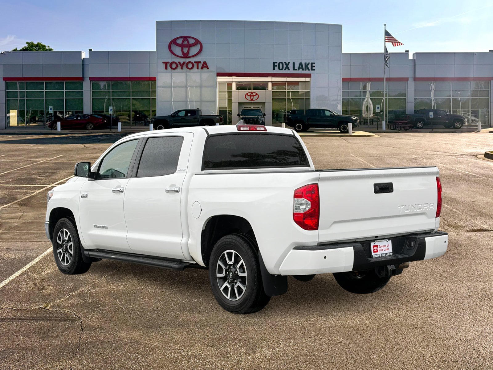 Used 2020 Toyota Tundra Limited w/ Limited Premium Package AWD/4WD image 3