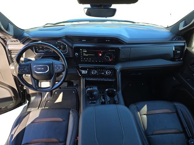 Used 2024 GMC Sierra 1500 AT4 w/ Technology Package AWD/4WD image 32