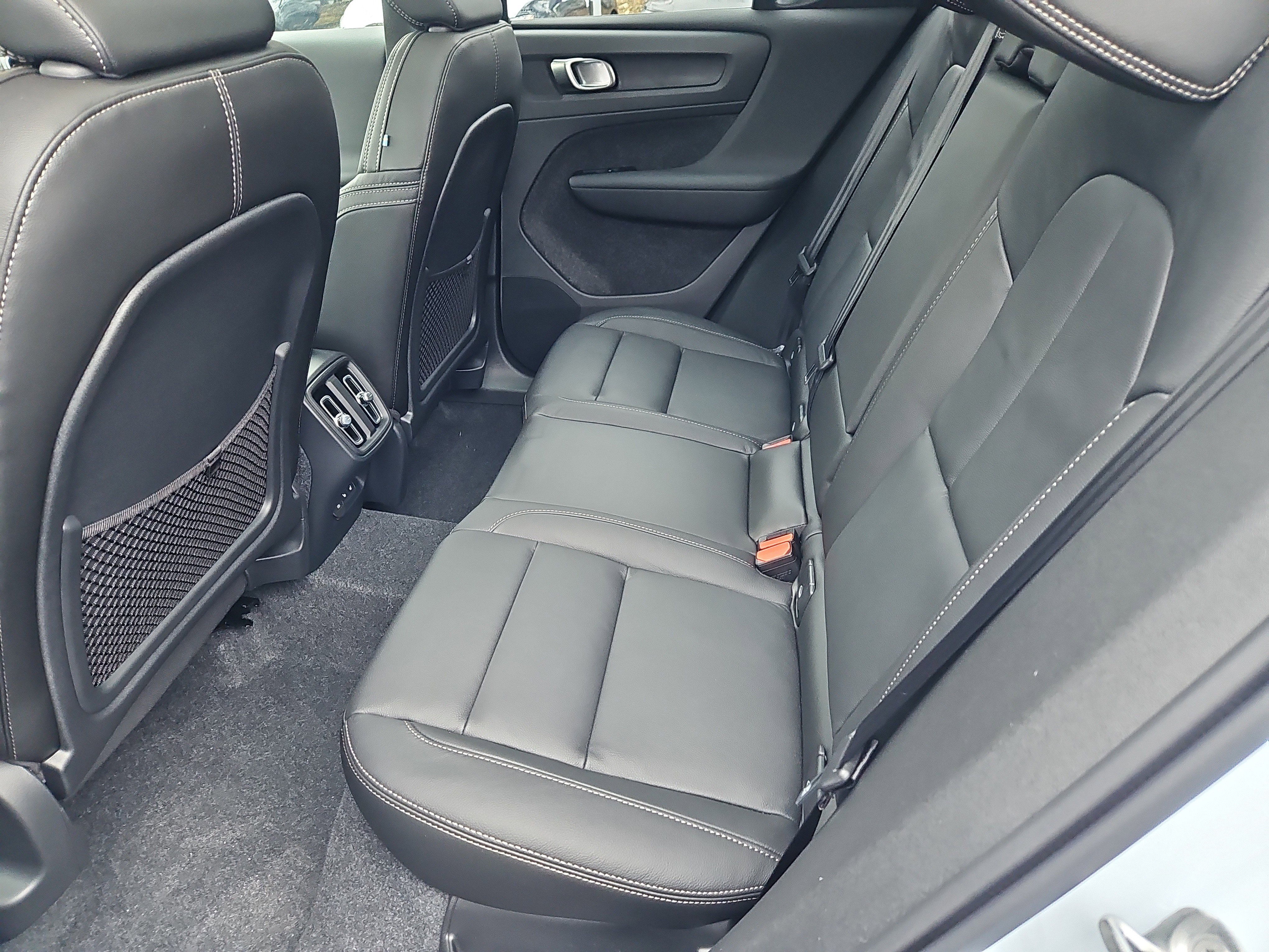 New 2026 Volvo XC40 B5 Plus w/ Protection Package Premier image 22