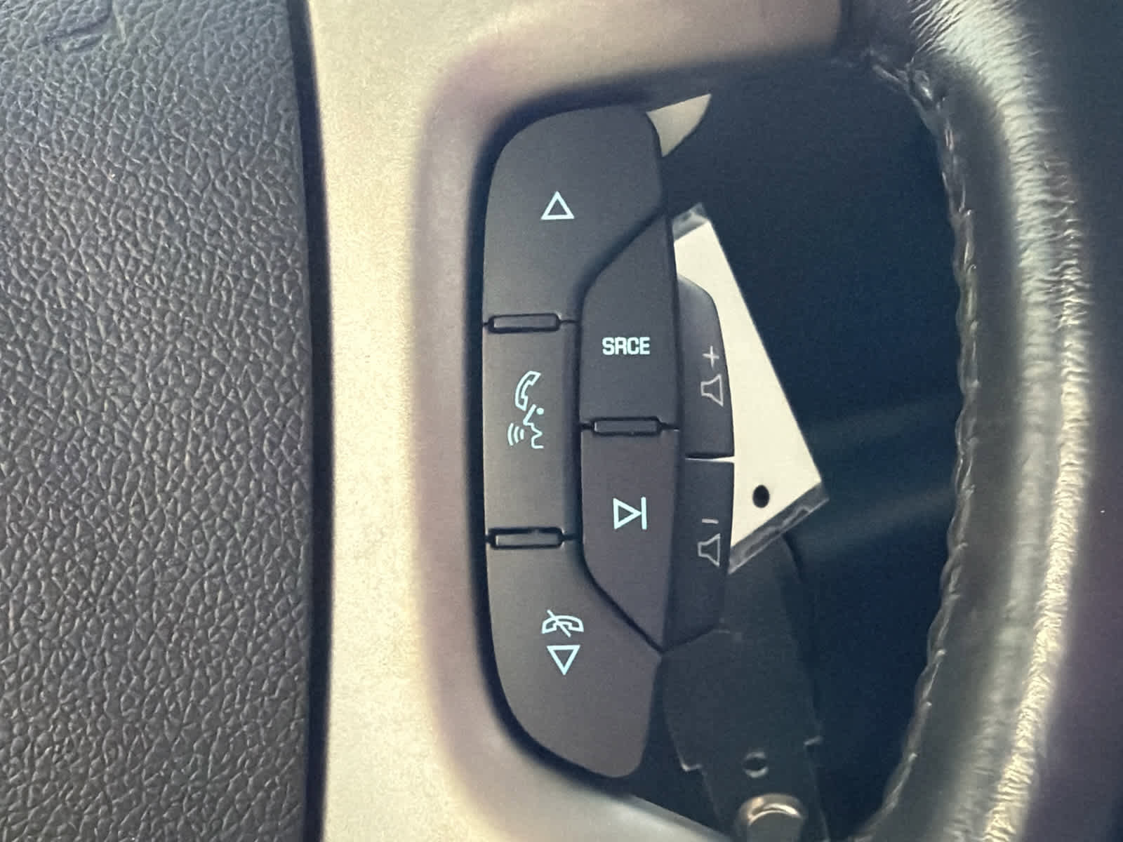 Used 2013 Chevrolet Silverado 2500 LT w/ Interior Plus Package AWD/4WD image 36