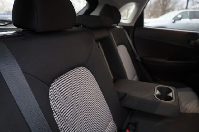 Used 2021 Hyundai Kona SEL Plus w/ Cargo Package image 35