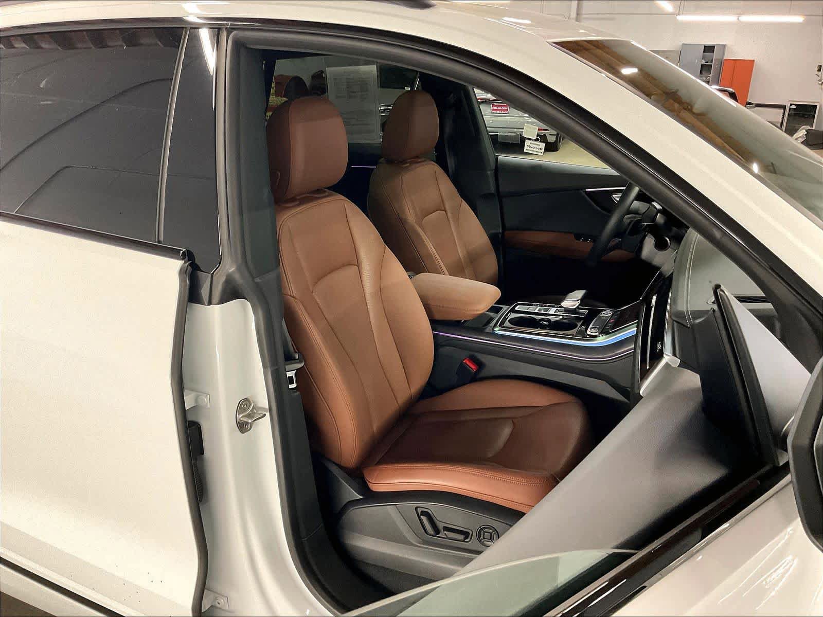 Certified 2023 Audi Q8 Premium Plus w/ Premium Plus Package AWD/4WD image 10