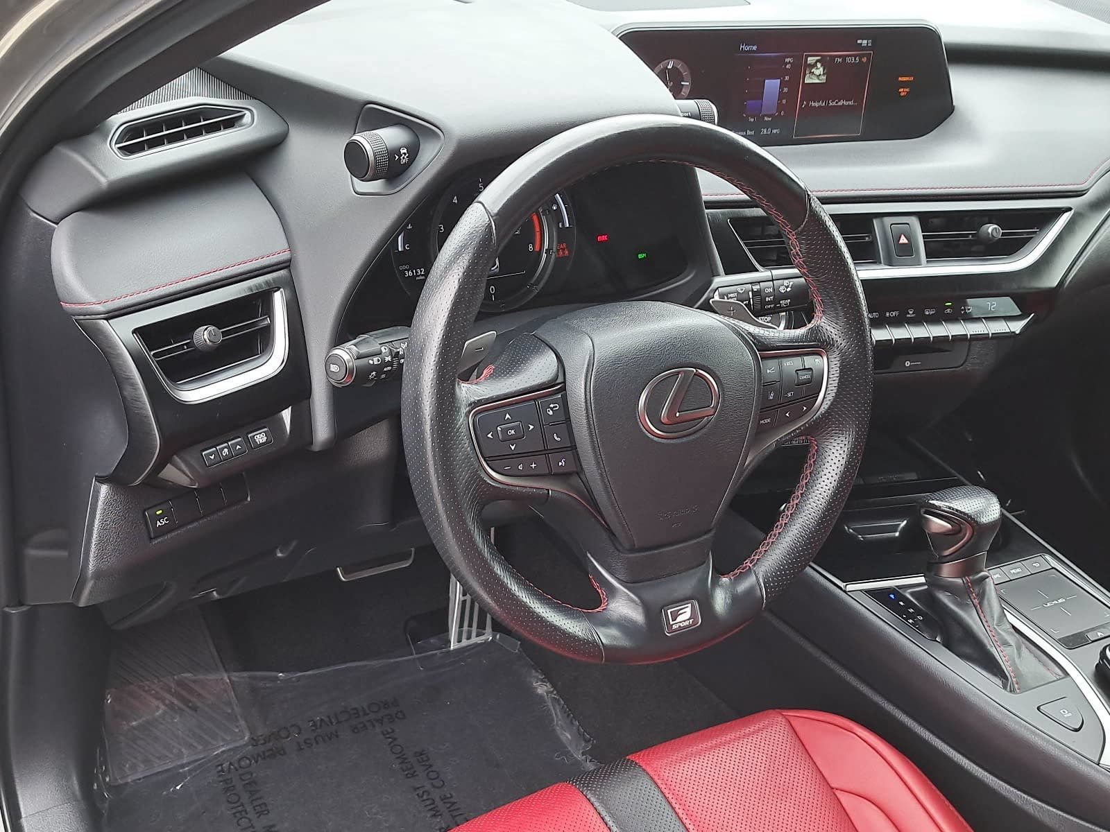 Used 2021 Lexus UX 200 F Sport w/ Accessory Package (Z2) FWD image 15