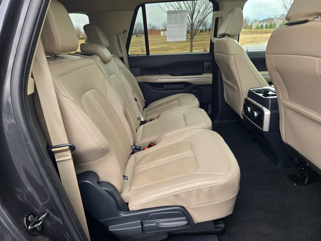 Used 2024 Ford Expedition Max Limited image 11
