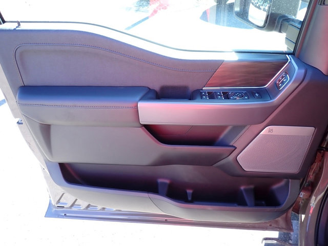 New 2025 Ford F150 Lariat w/ Equipment Group 501A Mid image 13