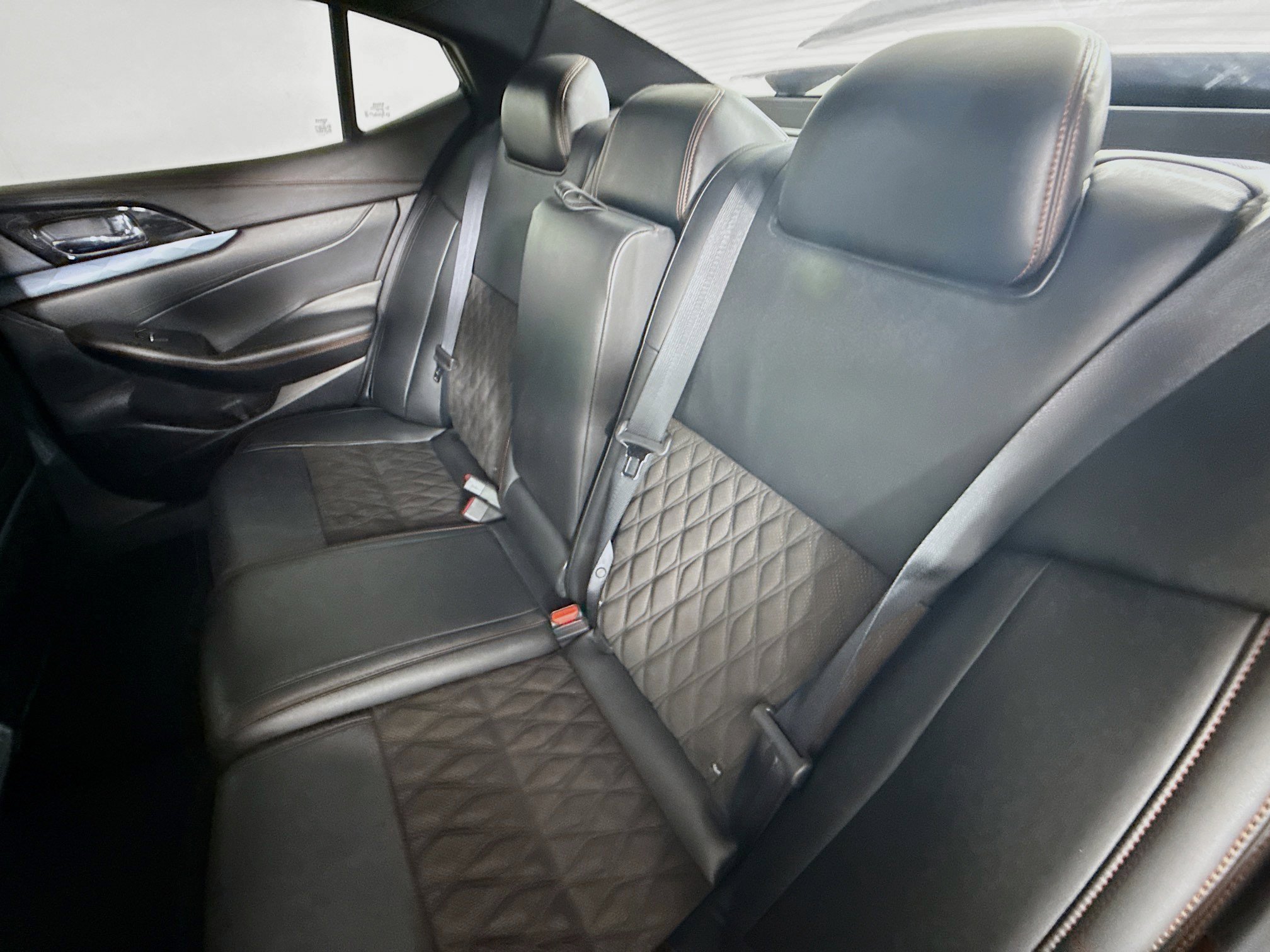 Used 2023 Nissan Maxima SR w/ Sport Mat Group image 30