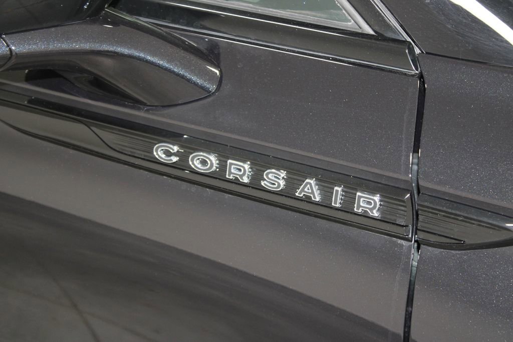 New 2025 Lincoln Corsair FWD w/ Equipment Group 101A image 11
