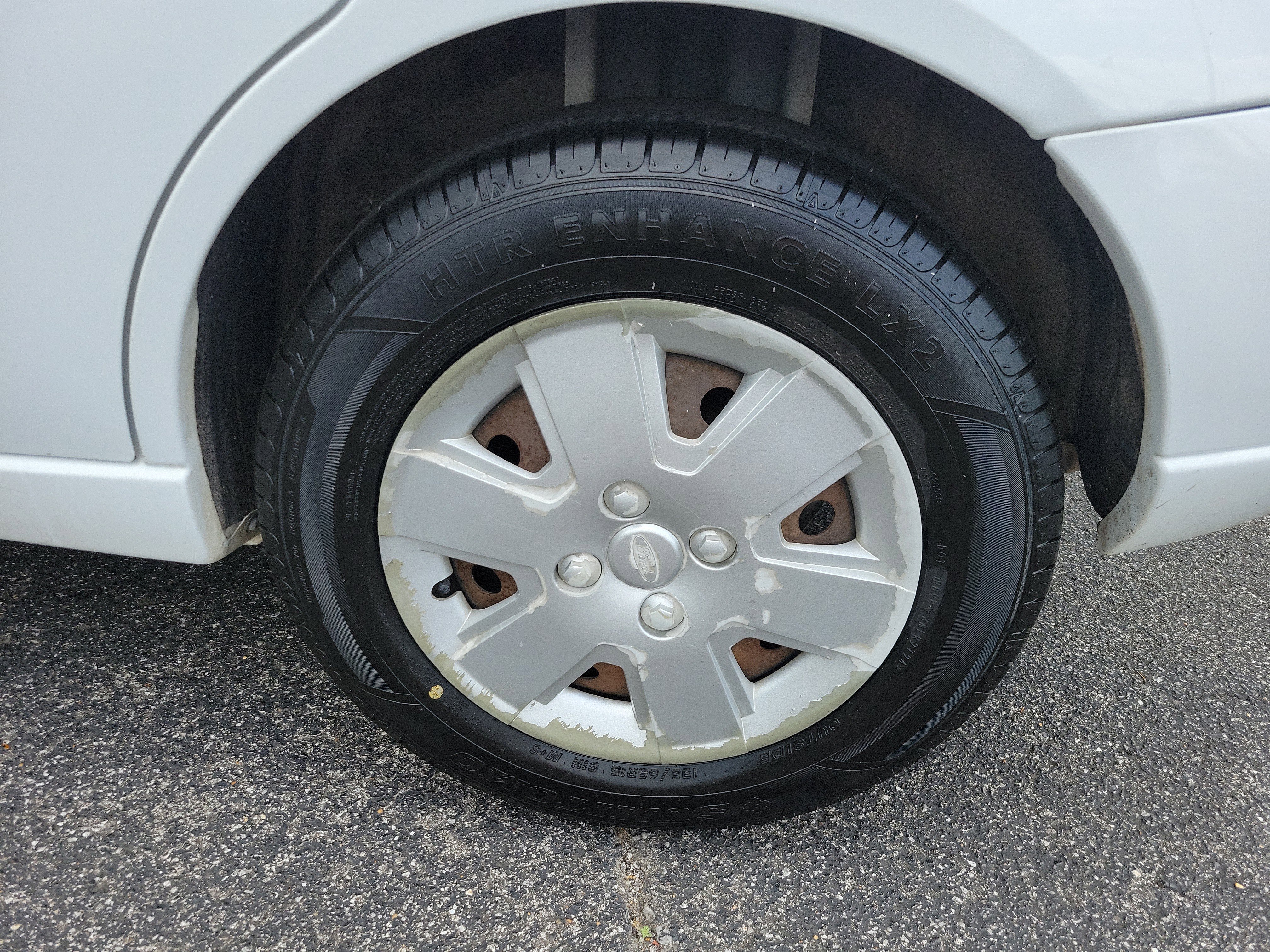 Used 2007 Ford Focus SE FWD image 22