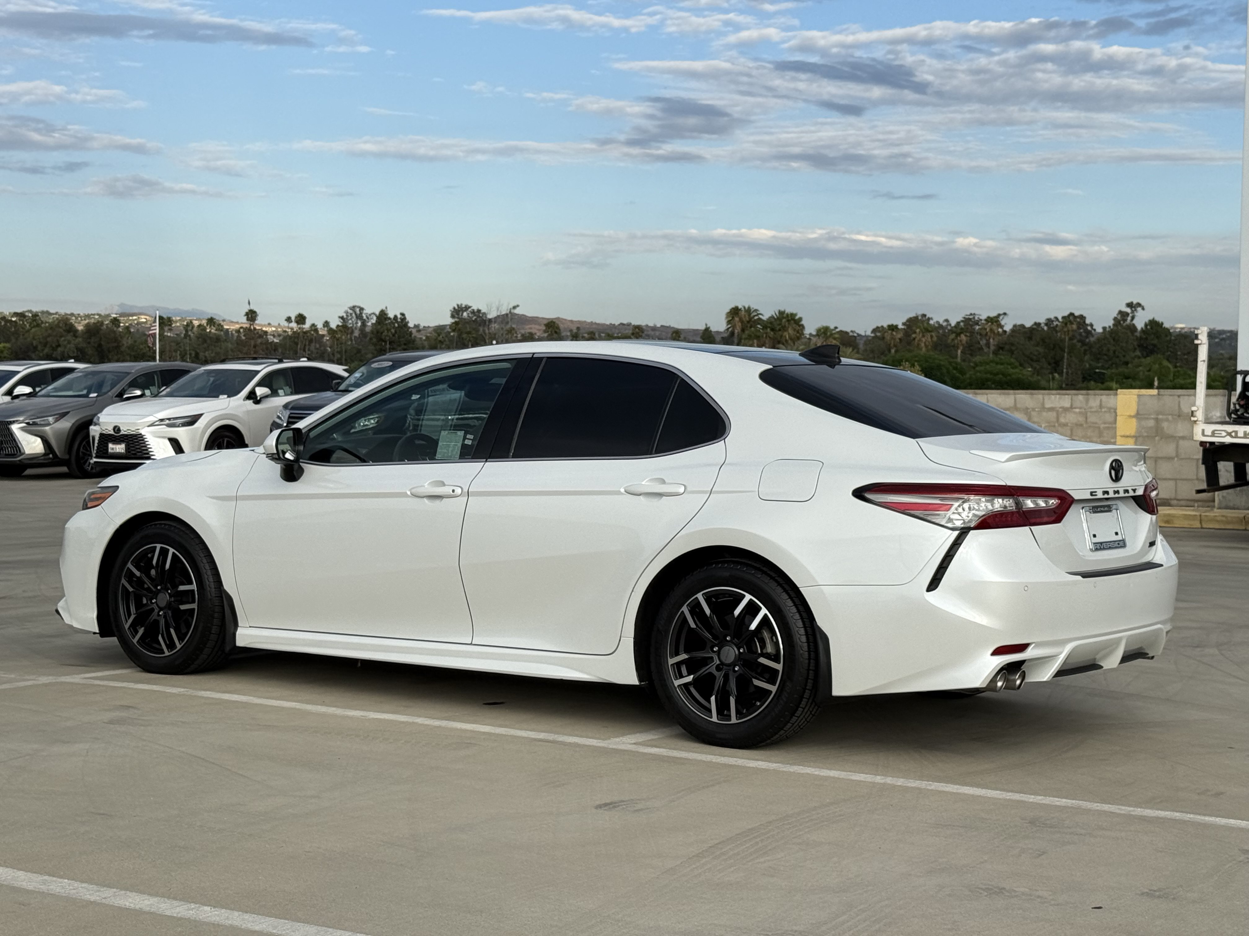 Used 2019 Toyota Camry XSE w/ Driver Assist Package FWD image 10