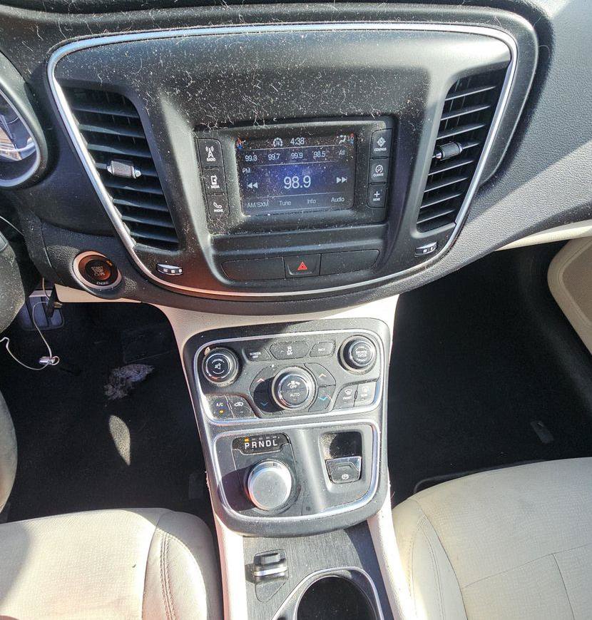 Used 2015 Chrysler 200 Limited w/ Convenience Group FWD image 8