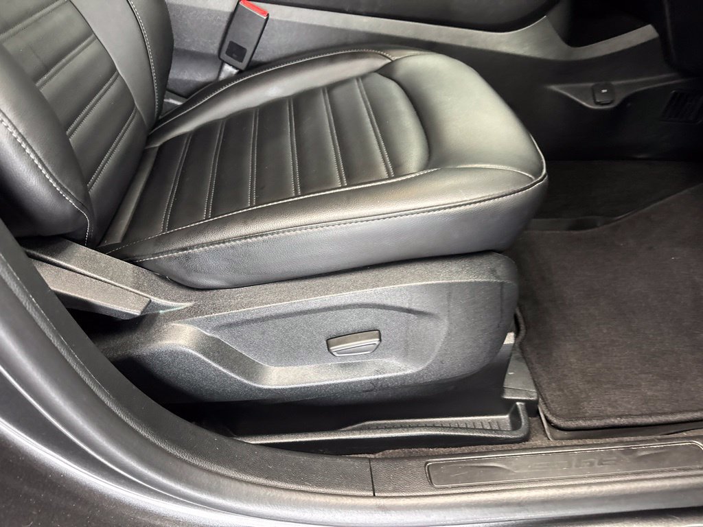 Used 2020 Ford Edge SEL AWD/4WD image 12