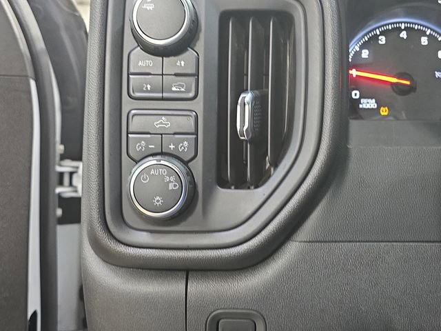 Used 2020 Chevrolet Silverado 1500 Custom w/ Custom Value Package image 24