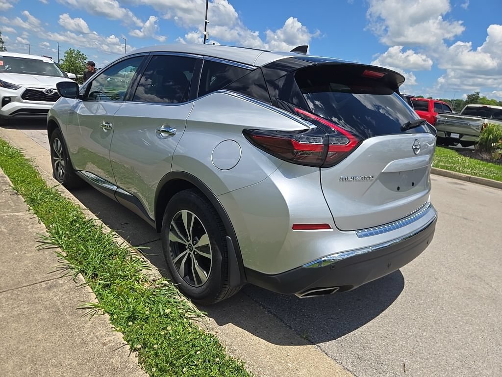 Used 2023 Nissan Murano S AWD/4WD image 4