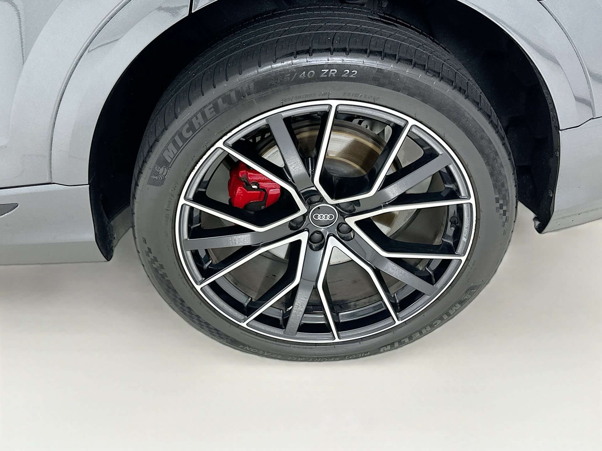 Used 2021 Audi Q8 Premium Plus AWD/4WD image 30